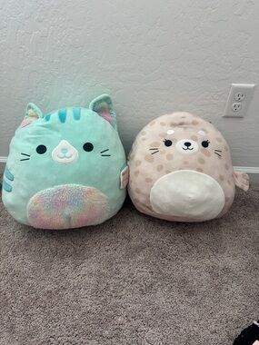 Squishmallows Mint Green Cat & Tan Seal Plush Duo